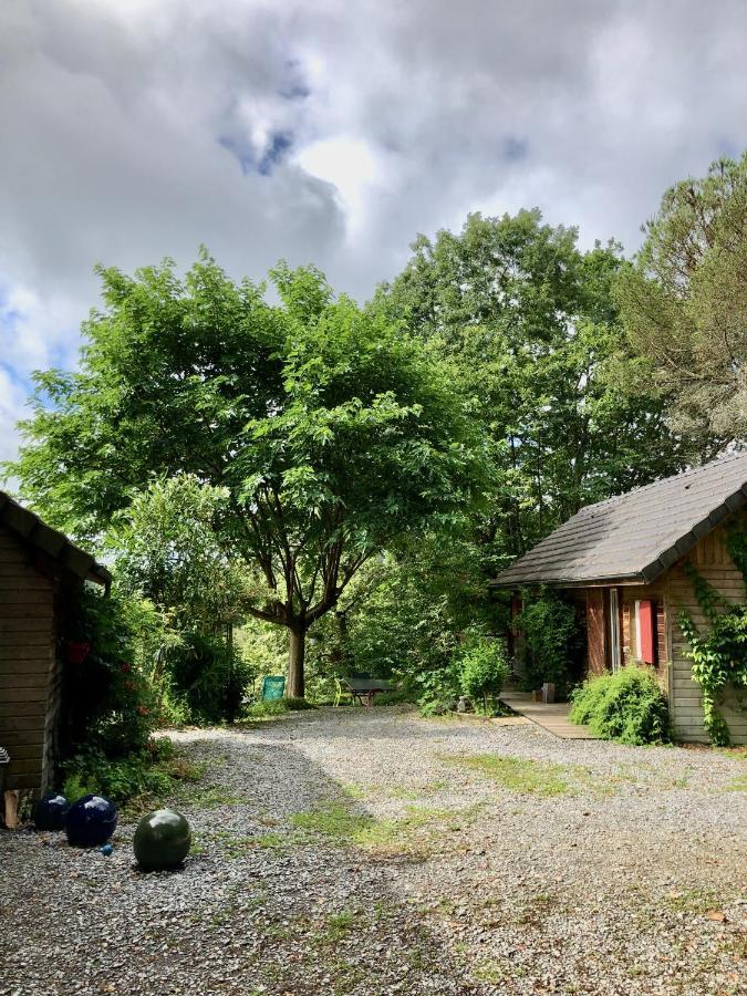 La Cabane Des Coteaux Gan Exteriör bild